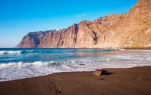 Incleibles Vistas Al Océano Y Piscina. Acantilado de los Gigantes